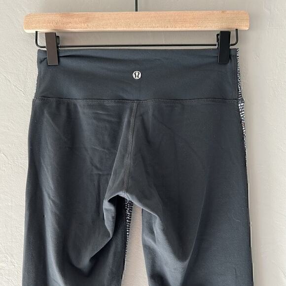Lululemon Wunder Under Mosaic Print Legging Size 4 - Picture 9 of 12